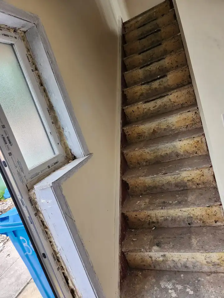 Timber staircase before refurbishment work